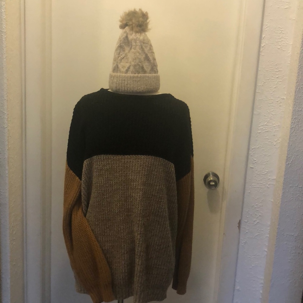Color block Fall/Winter Sweater! - Picture 6 of 6